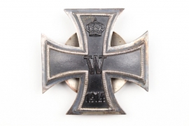 1914 Iron Cross 1st Class on screw-back - 900