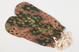 Waffen-SS reversible camo winter mittens