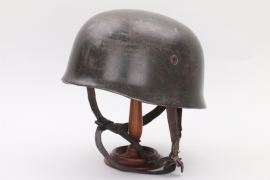 Luftwaffe M38 Fallschirmjäger helmet - ET68