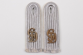 Heer "Großdeutschland" shoulder boards - Leutnant