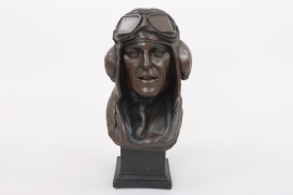 Bust of a U.S. Air Force pilot