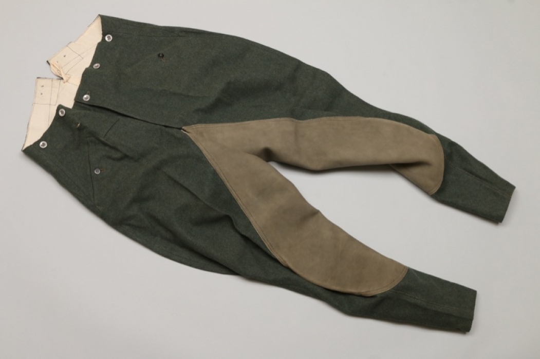 Heer unworn officer's field breeches