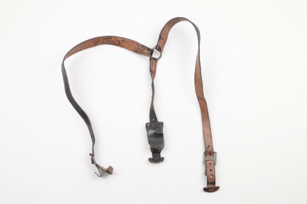 Luftwaffe y-straps - marked