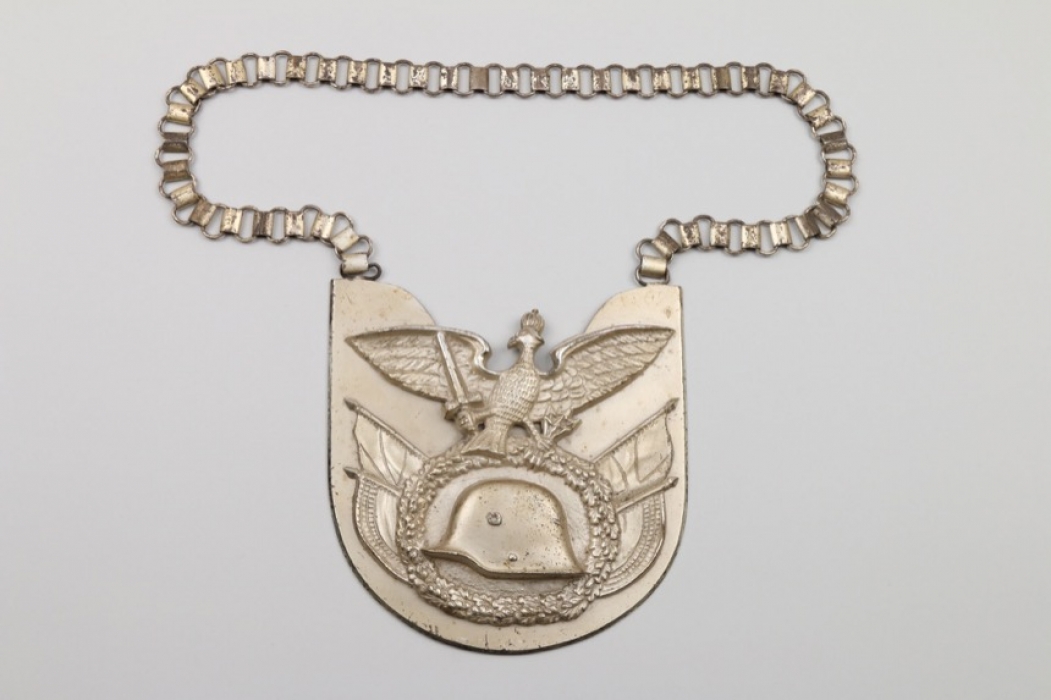 Stahlhelmbund flag bearer's gorget