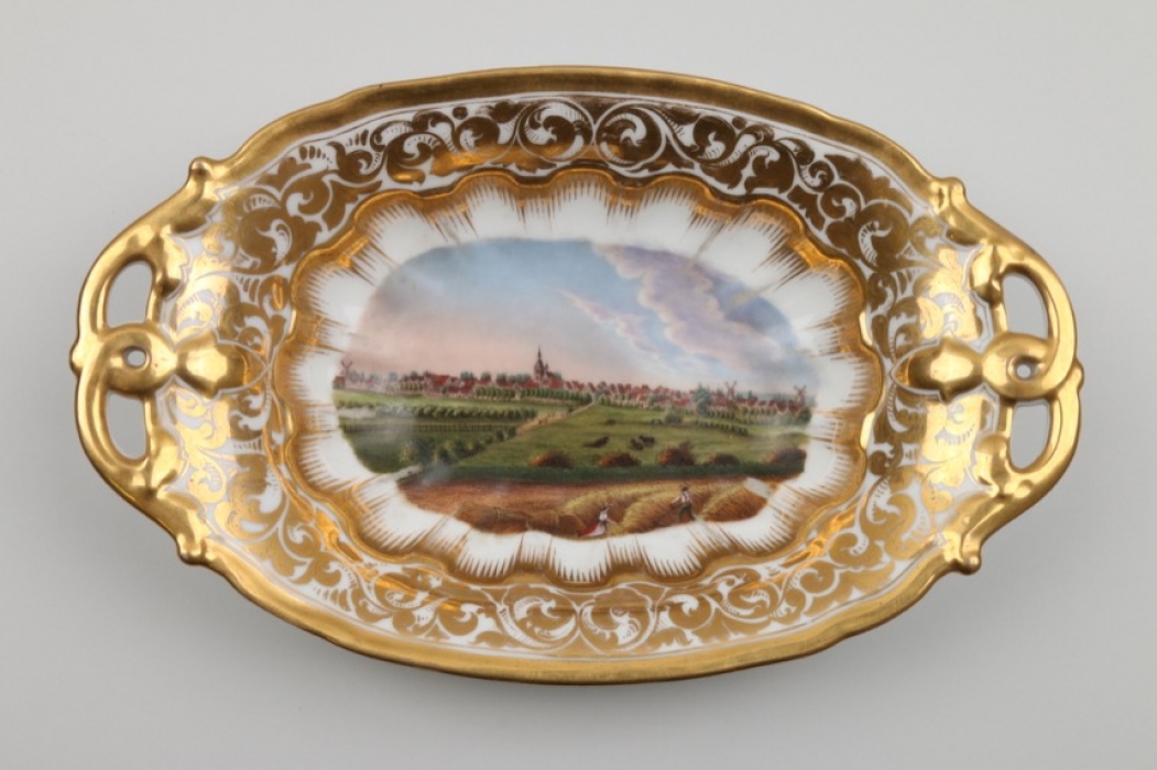 Biedermeier-Porzellanschale mit Ansicht von Meldorf, Schleswig um 1840