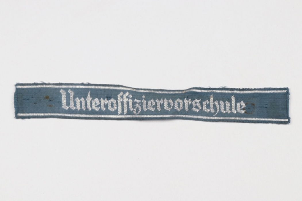 Heer "Unteroffiziervorschule" cuffband