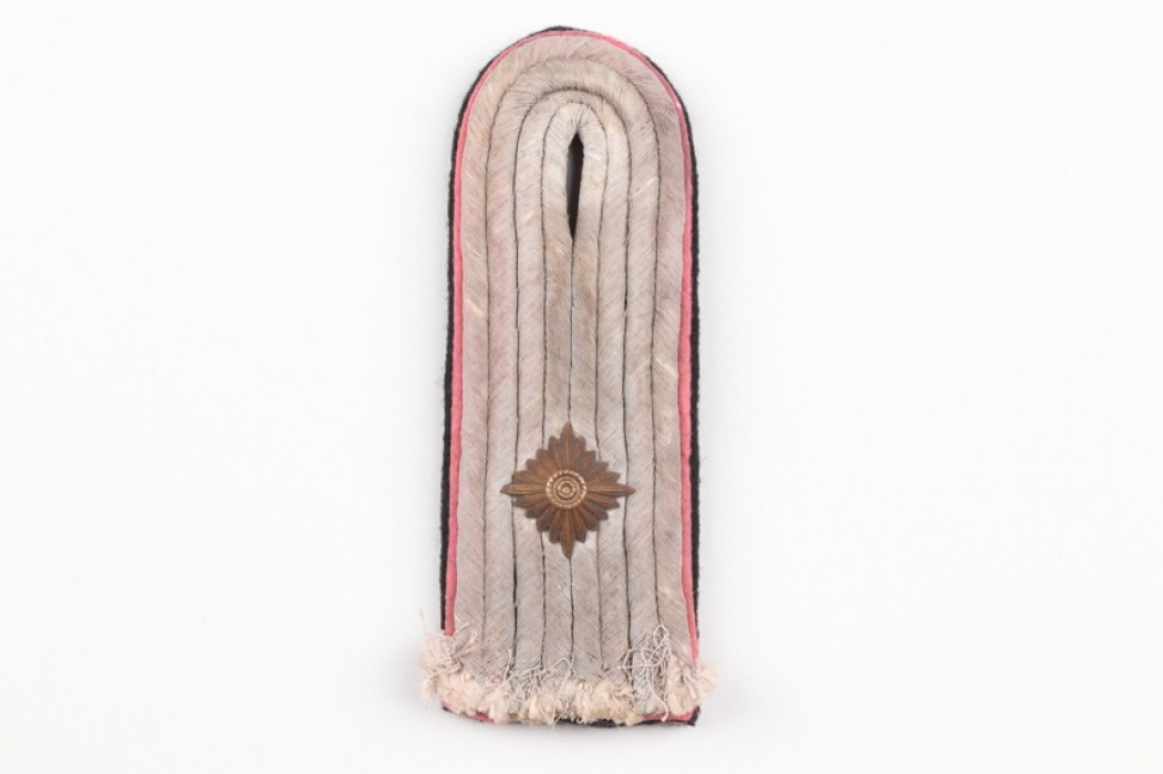 Waffen-SS Panzer officer's shoulder board - Obersturmführer