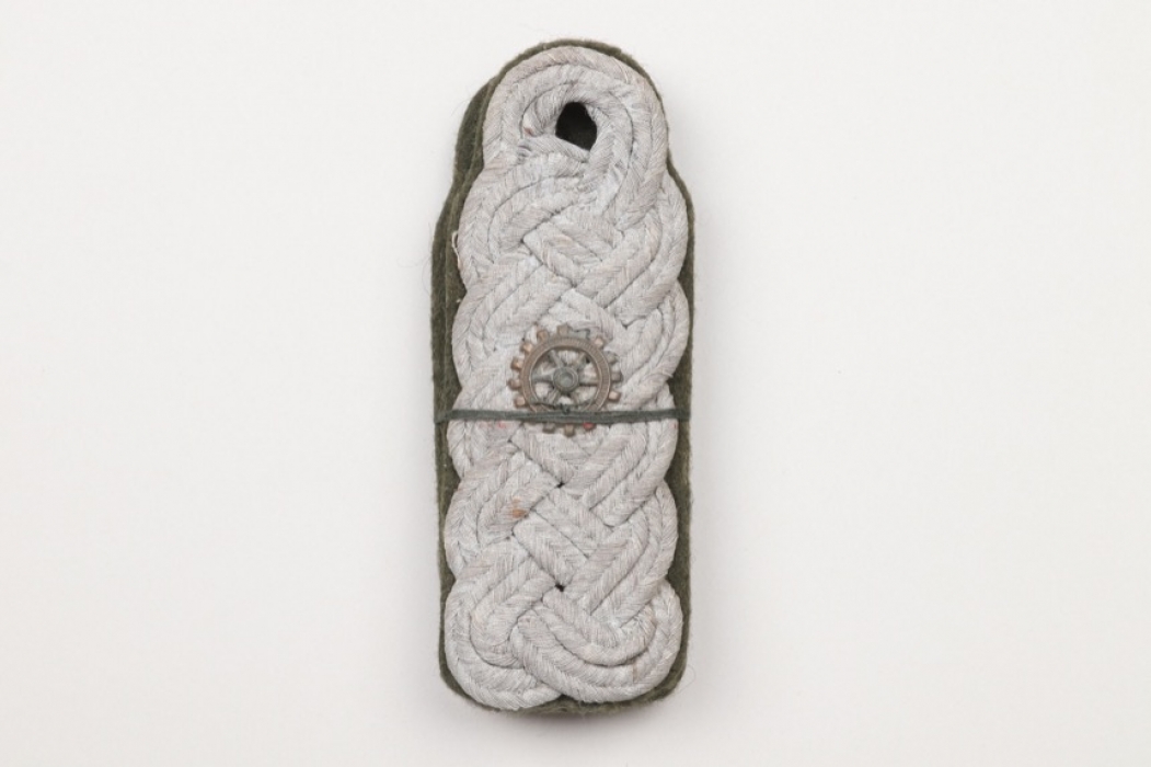 Kriegsmarine Ingenieur shoulder boards - Korvettenkapitän