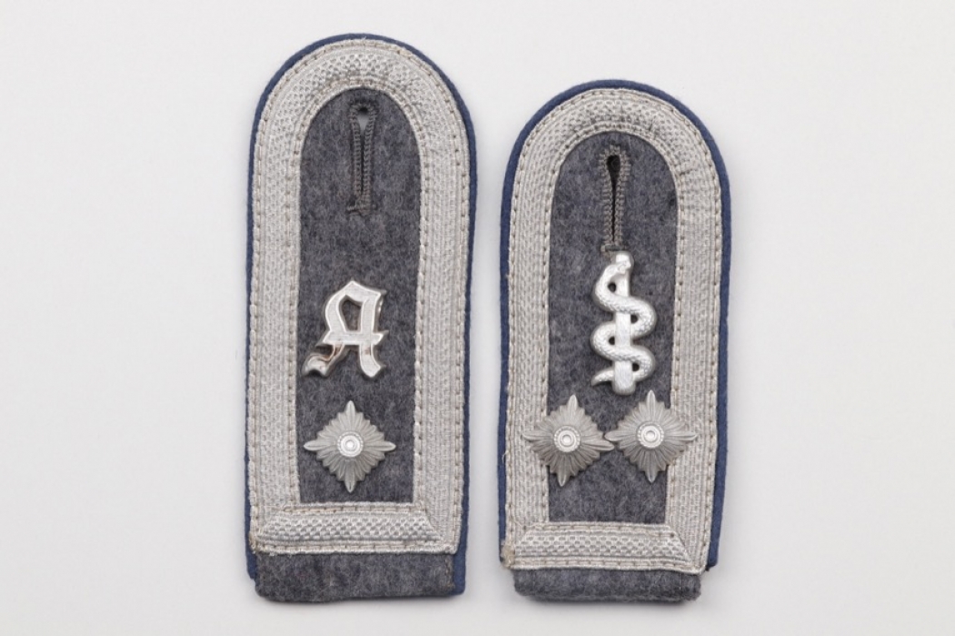 Luftwaffe medical shoulder boards - NCO