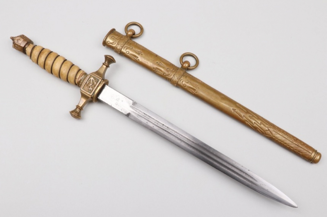 Kaiserliche Marine officer's dagger