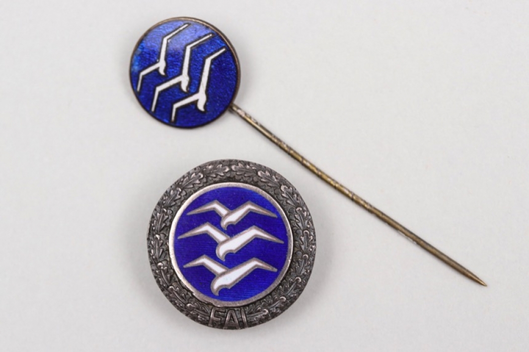 2 Glider Badges (FAI)