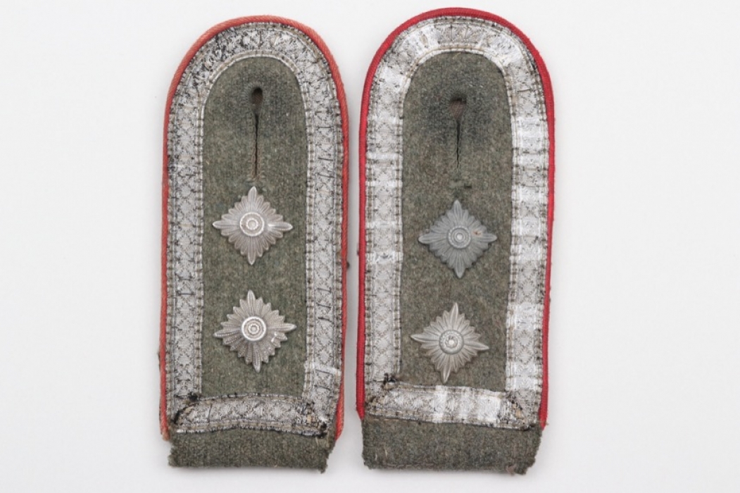 Heer Ari/Stug shoulder boards - Oberfeldwebel