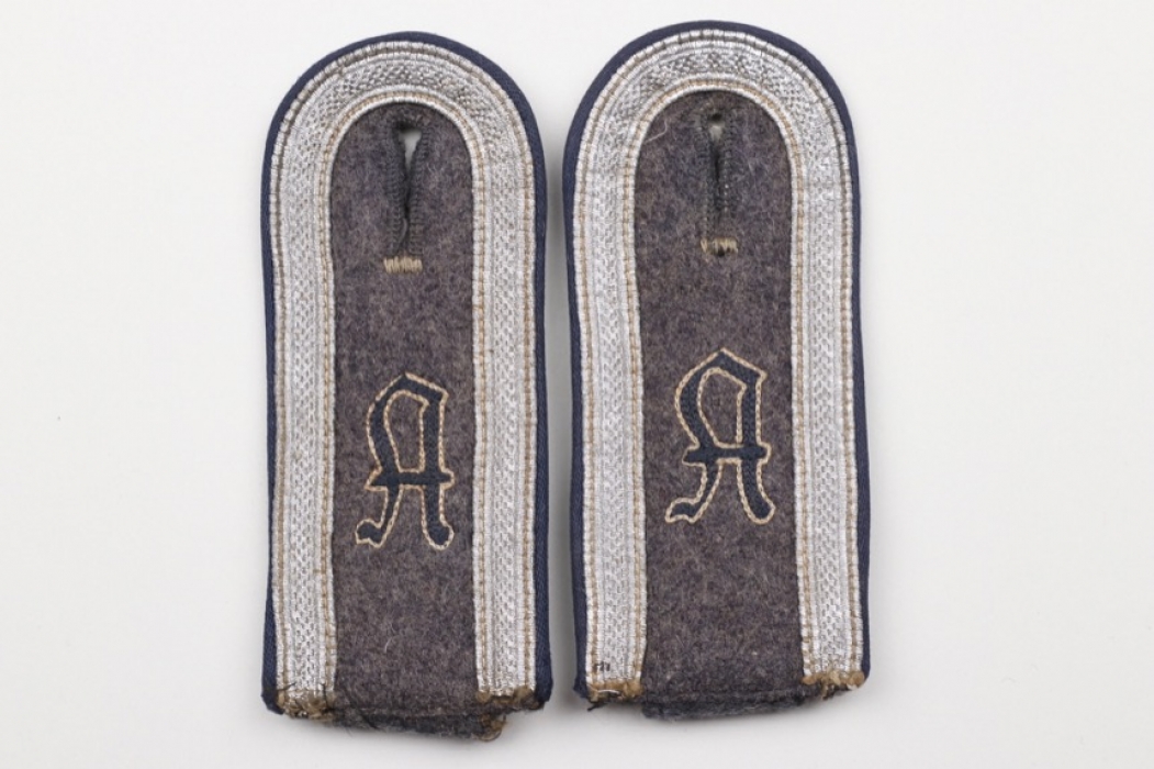 Luftwaffe "Ärztliche Akademie" NCO shoulder boards