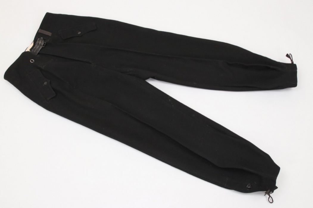 Heer black Panzer trousers - E38