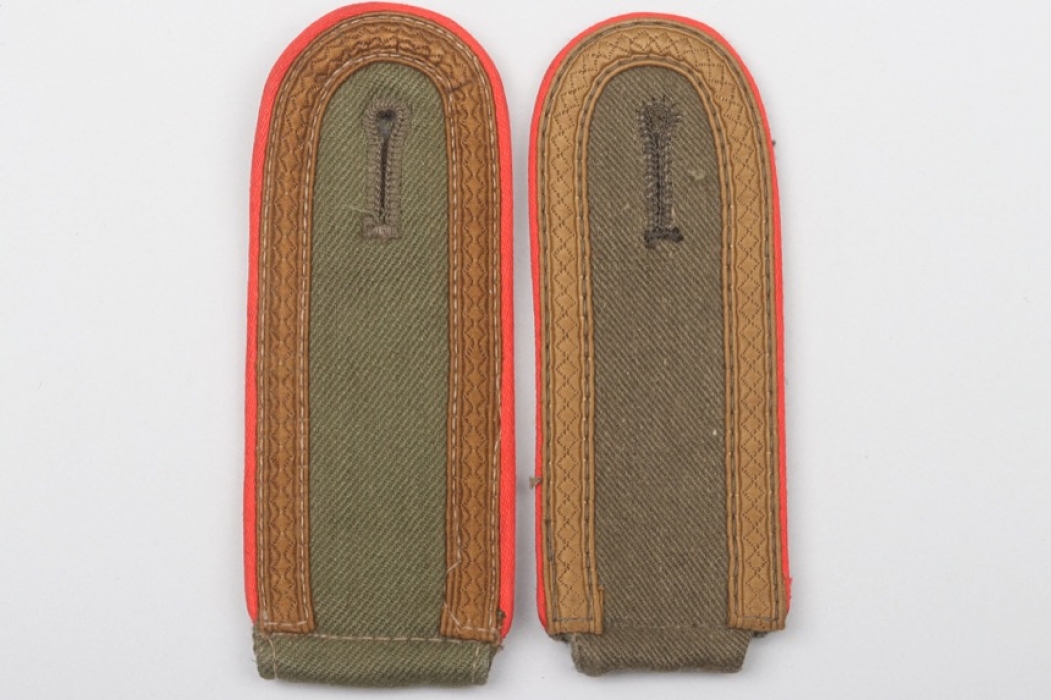 Heer Artillerie tropical shoulder boards - Unteroffizier