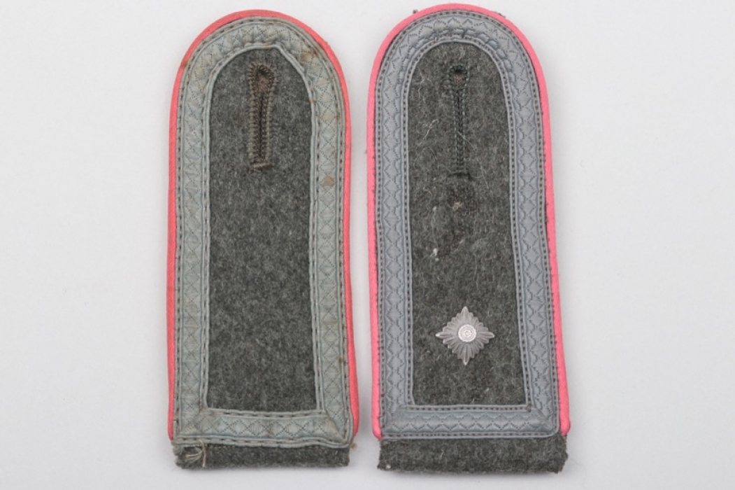 Heer Panzer shoulder boards - Unteroffizier