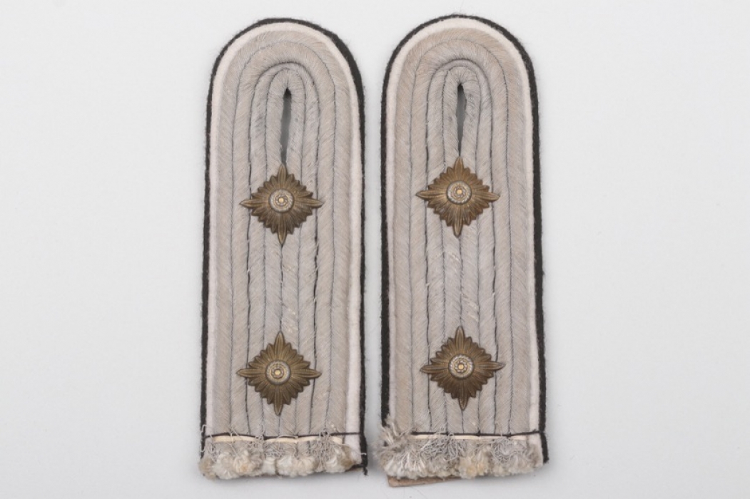 Waffen-SS Infanterie shoulder boards - Hauptsturmführer