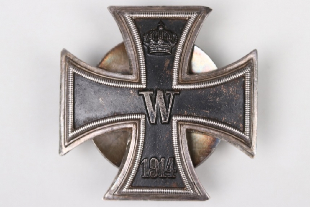 1914 Iron Cross 1st Class on screw-back - 800