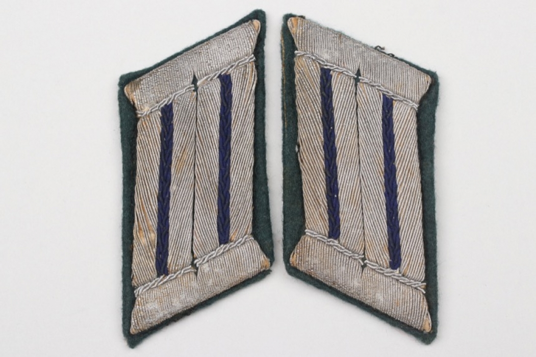 Heer medic officer's collar tabs