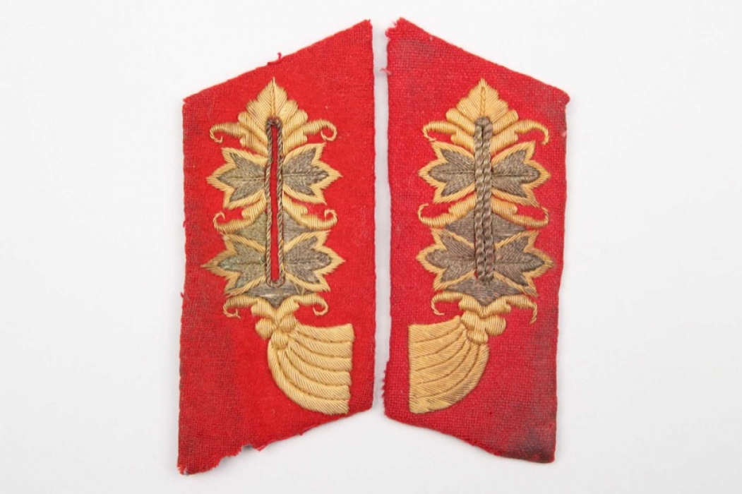 Heer General's collar tabs