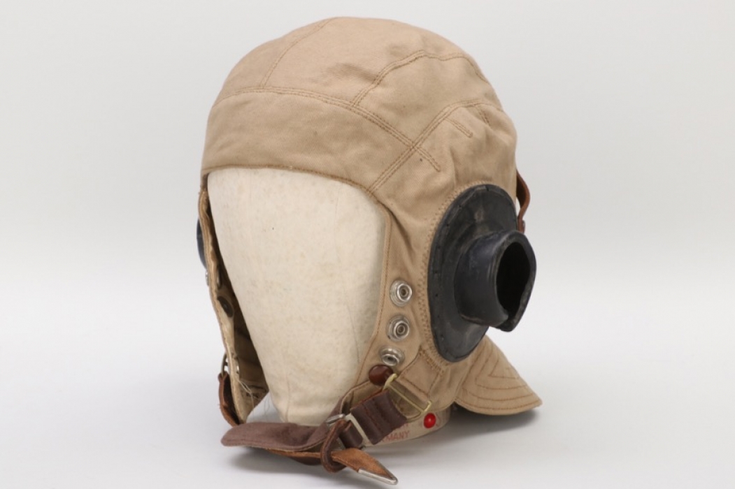 Great Britain - type "D" flight helmet