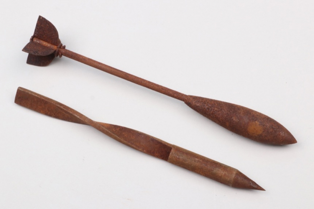 2 x WWI flechette darts "Fliegerpfeile"