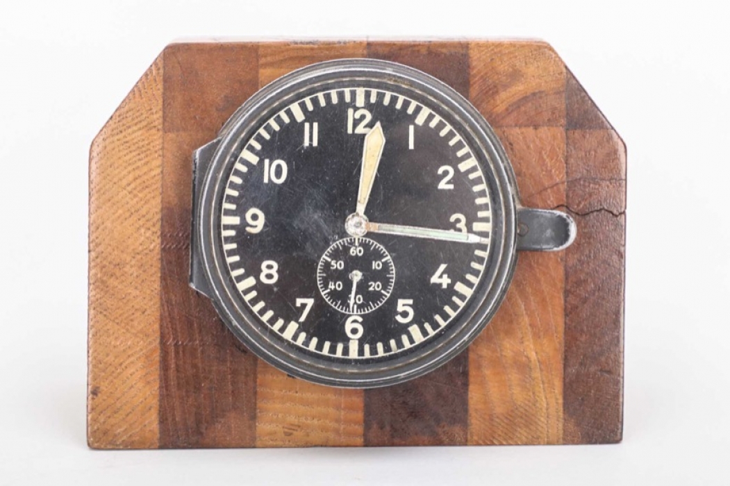 Luftwaffe aircraft clock table decoration