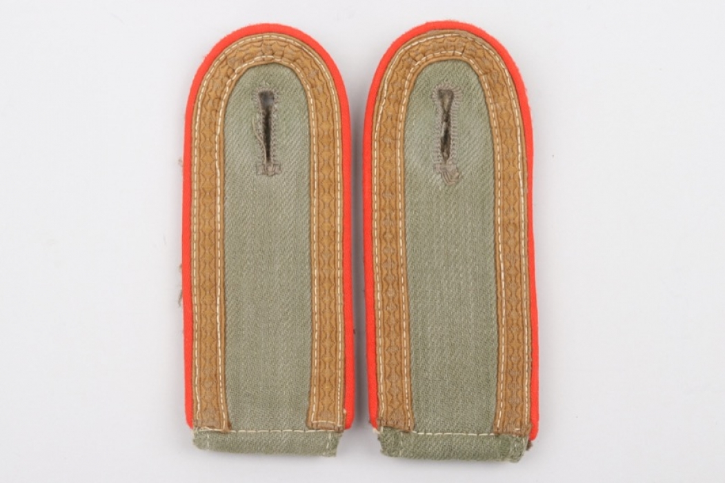 Heer Artillerie tropical shoulder boards - Unteroffizier