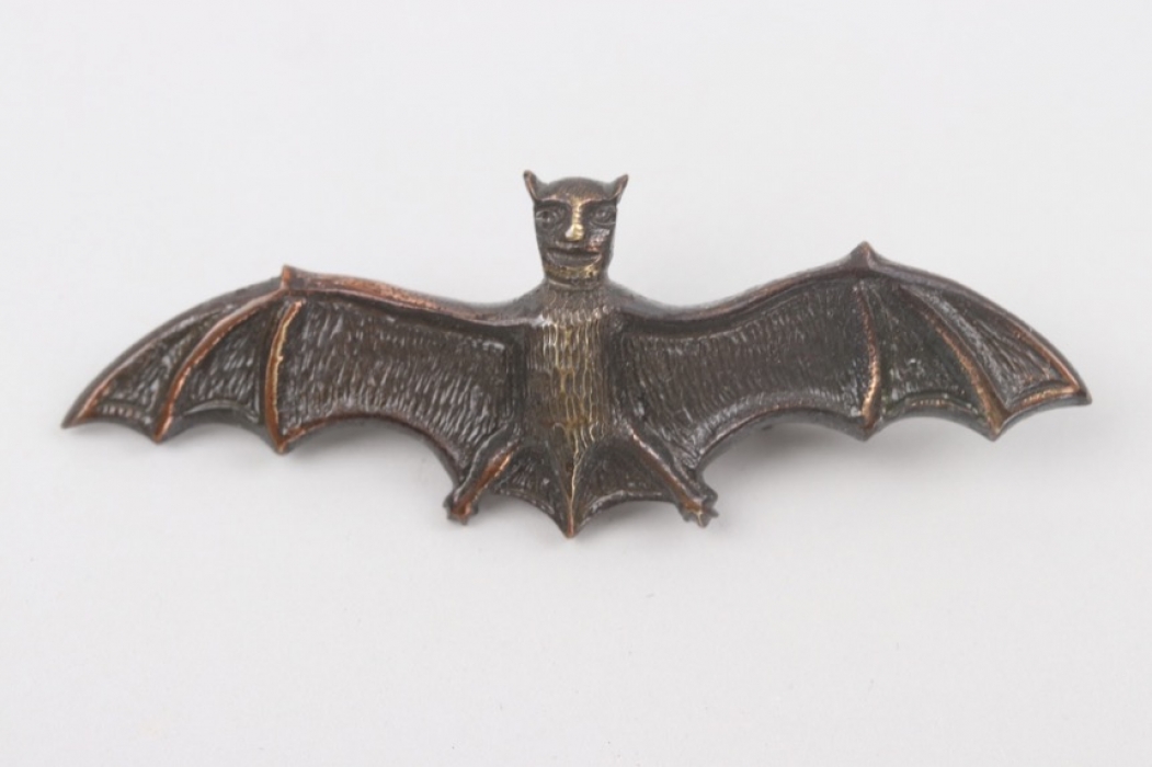 Hptm. B. - Italian "Regia Aeronautica" "BAT" unit pin Spanis Civil War