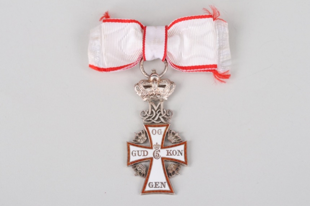 Denmark - Knight's Cross for Ladies