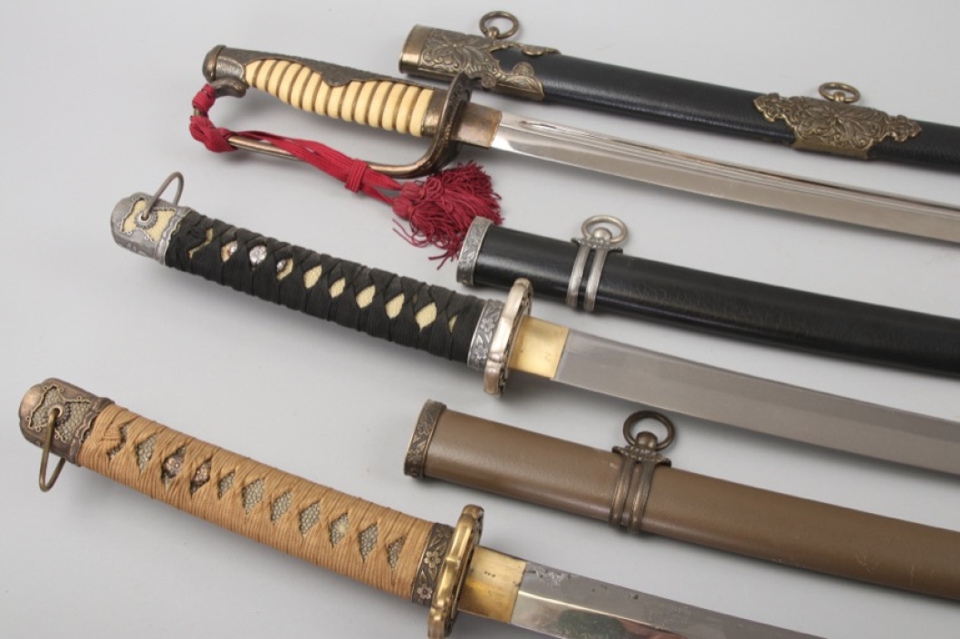 Lot of 3+ japanese Swords