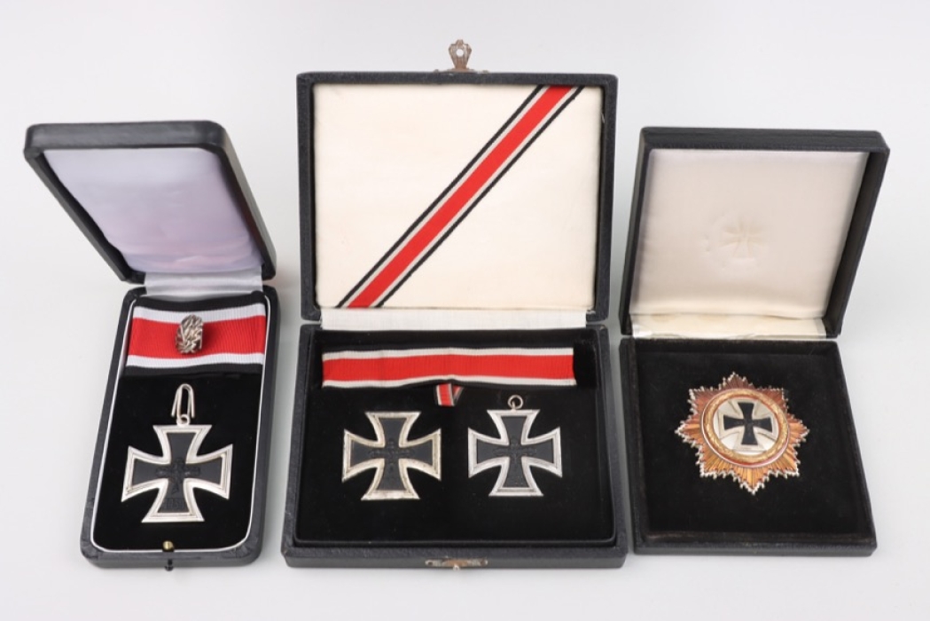 1957 type - Knight's Cross with Oak Leaves, German Cross i. Gold & two Iron Crosses + cases