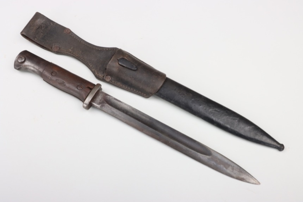 WWI/WWII bayonet 84/98 with frog - Hammesfahr/Bayard