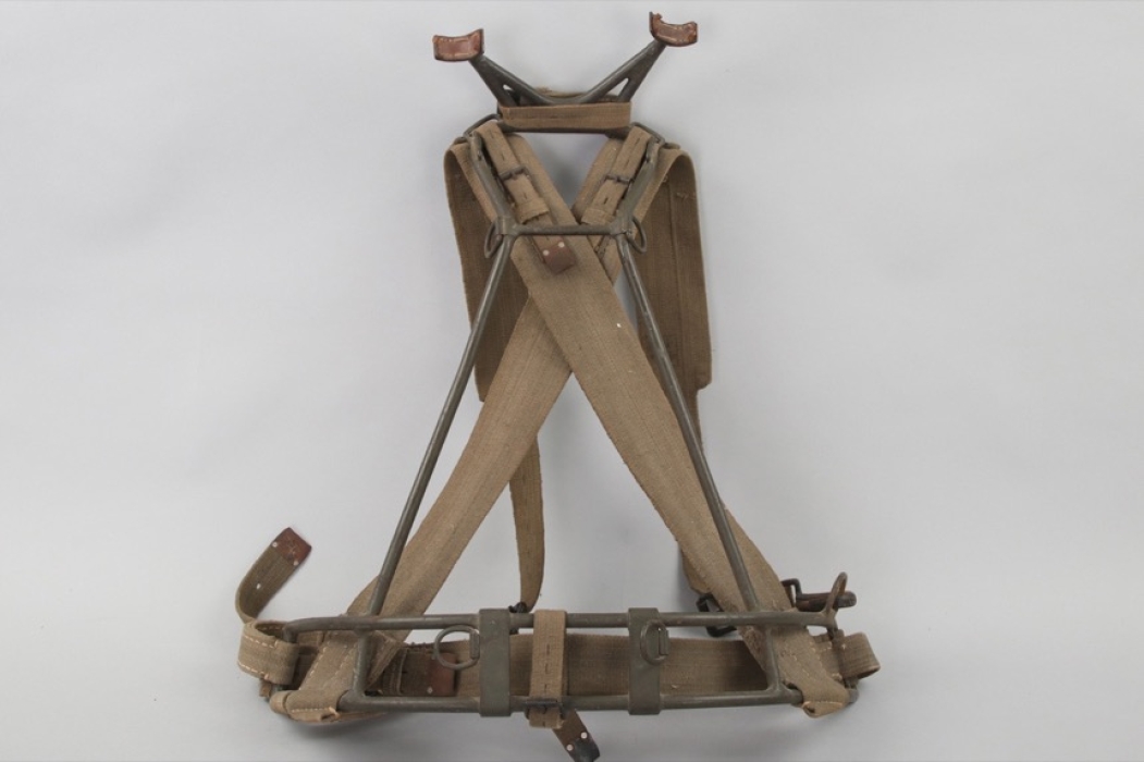 Wehrmacht pack frame for gun barrel "8 cm Granatwerfer 34"