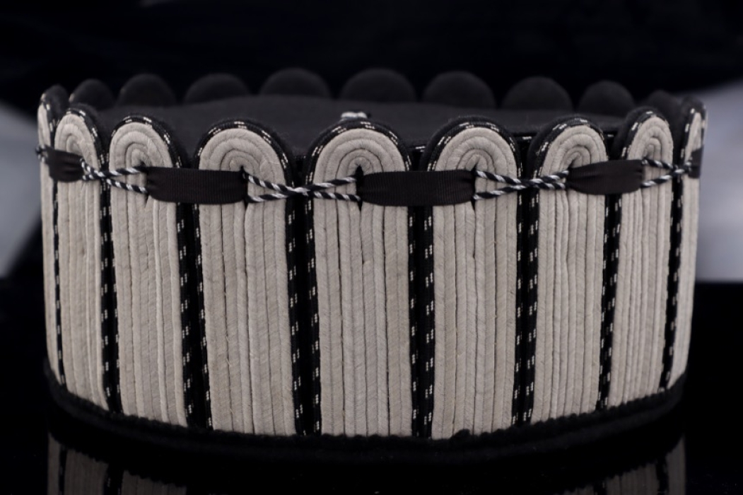 Workbasket made out of 20 Waffen-SS Panzerpionier shoulder boards