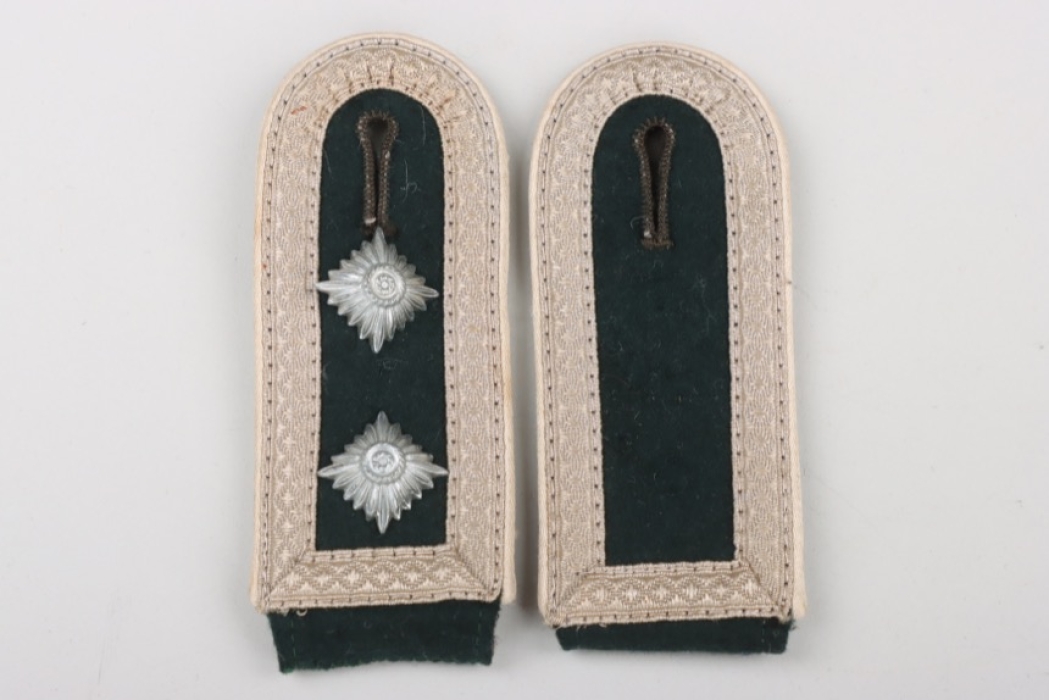 Heer Infanterie shoulder boards for an Oberfeldwebel