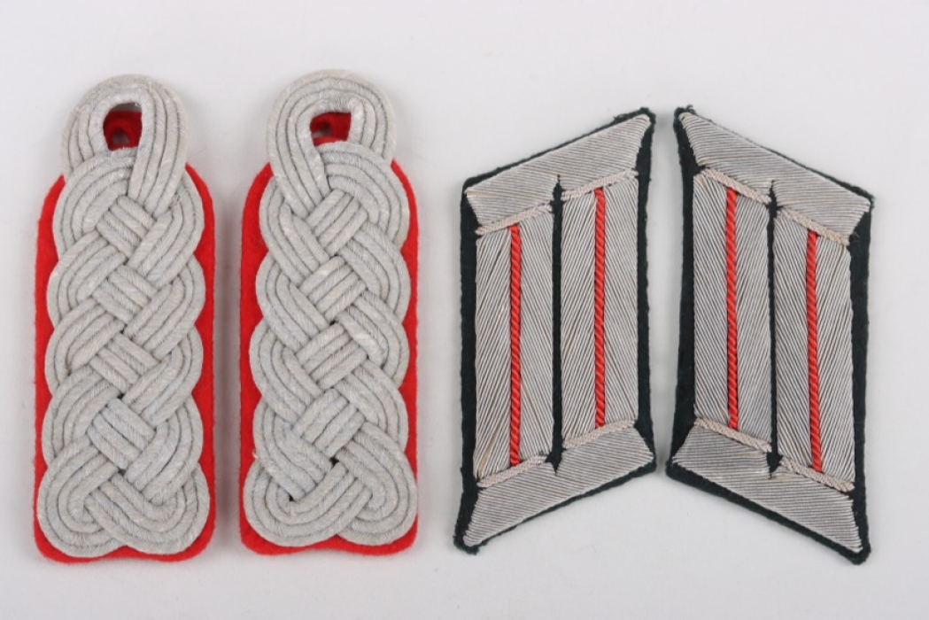 Heer Artillerie shoulder boards and collar tabs for a Major