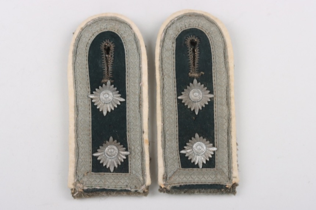 Heer Infanterie shoulder boards for an Oberfeldwebel