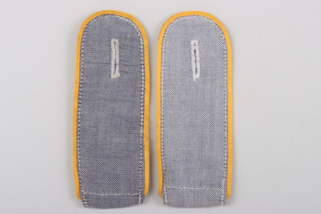 Luftwaffe flying troops EM shoulder boards for the service shirt