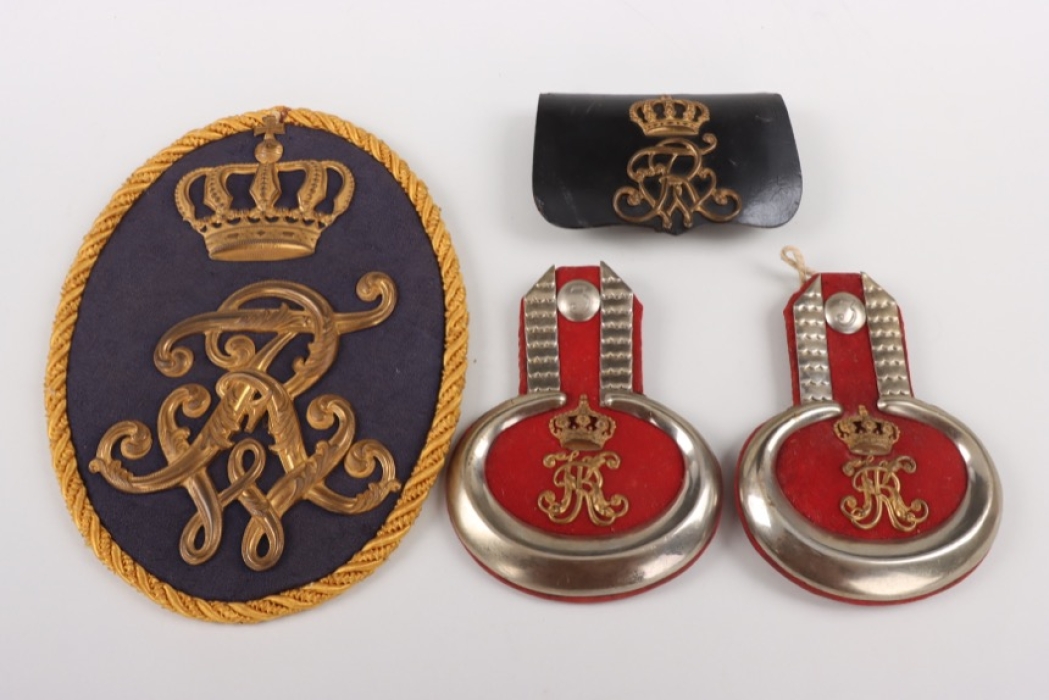 Epaulettes, cartridge pouch and unknown wall signs FWR