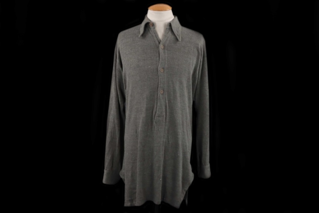 Late-war Heer / Waffen-SS issue service shirt, « RBNr »