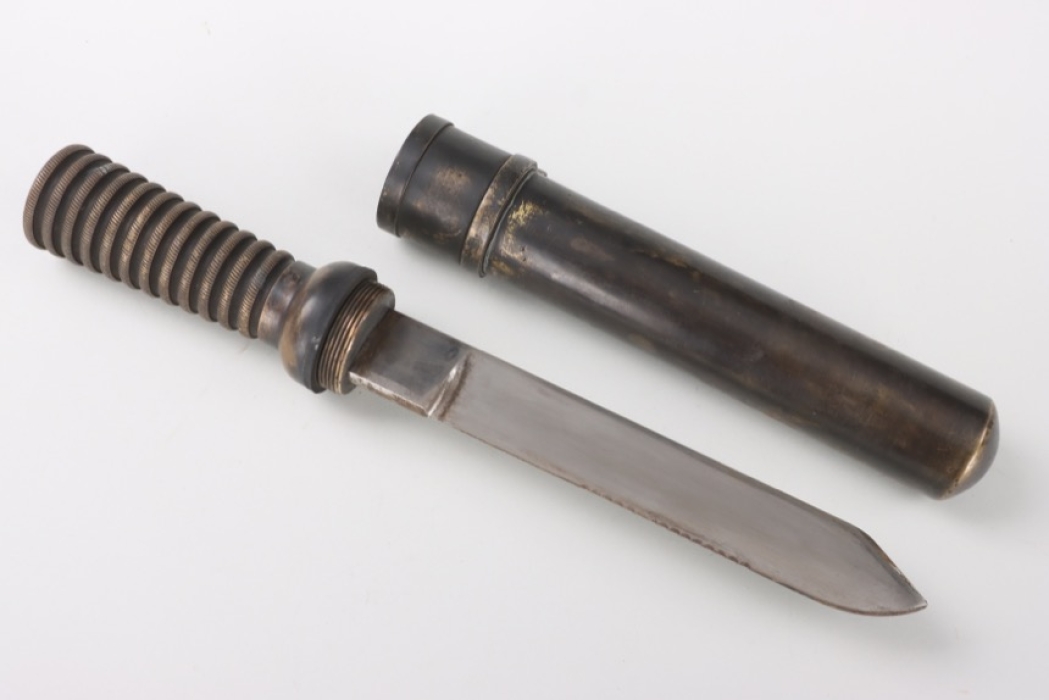 Diver's knife