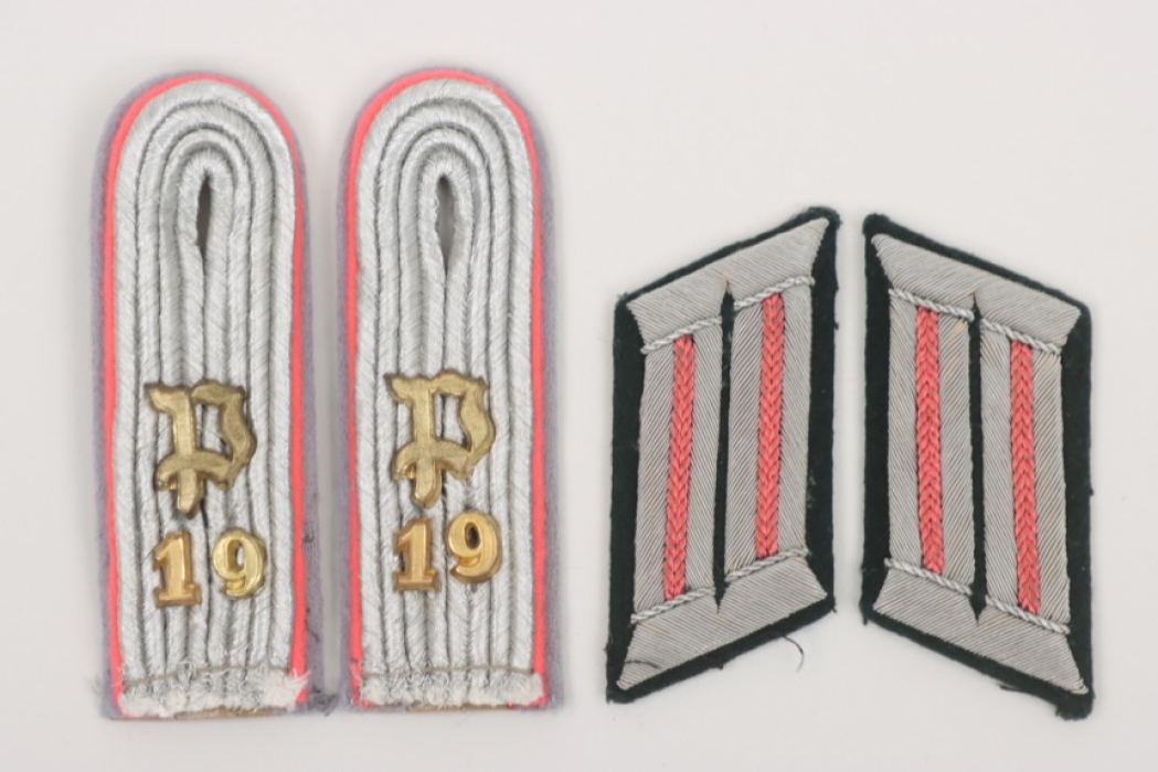 Panzerjäger-Abt. 19 shoulder boards & collar tabs for a Leutnant der Reserve