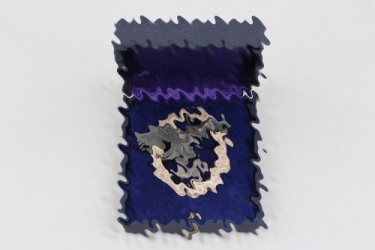 Luftwaffe Observer Badge in case JUNCKER (flat wreath) 