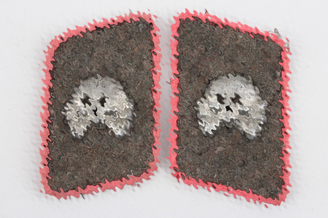 Division Hermann Göring Panzerjäger collar tabs