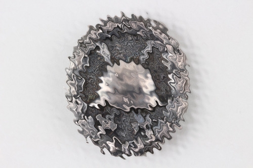 WW1 Wound Badge in silver - scarce variant 