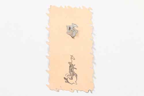 Infantry Assault Badge miniature on LDO cardboard