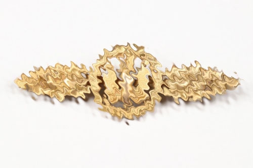 Lt. Vögerl - Squadron Clasp for Kampfflieger in gold