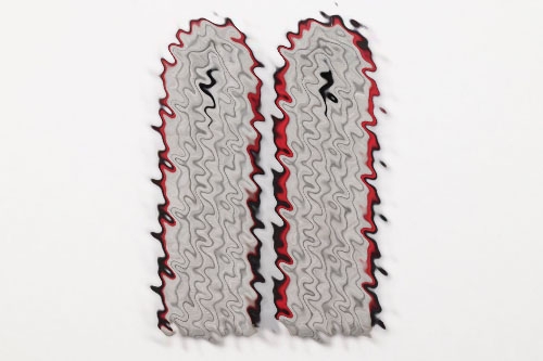 Waffen-SS Artillerie shoulder boards - SS-Untersturmführer