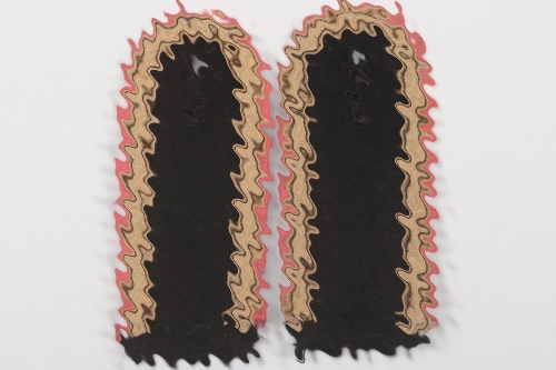 Waffen-SS Panzer tropical shoulder boards - Unterscharführer